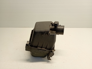   Air filter housing  - 0Y02 