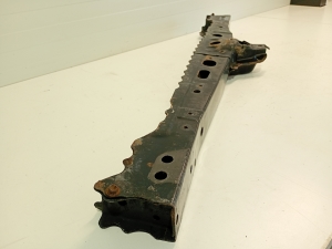 TOYOTA Auris E18 (2012–2018) Esimese põiktala osa radiaatorite all 5710402230 - 3