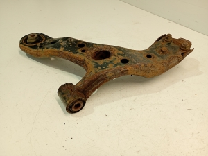 TOYOTA Auris E18 (2012–2018) Eesmine õõtshoob 4806802130 - 3