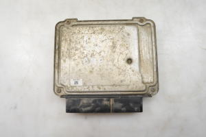 Volkswagen Passat B6 (2005–2010) Engine control unit 03G906021AB - 4