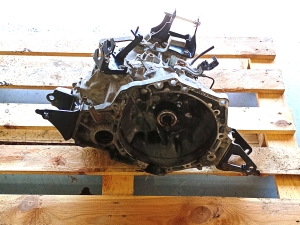 TOYOTA Auris E18 (2012–2018) Käigukast 3311105041 - 2