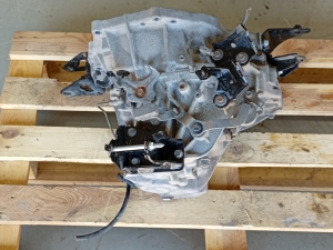 TOYOTA Auris E18 (2012–2018) Käigukast 3311105041 - 3