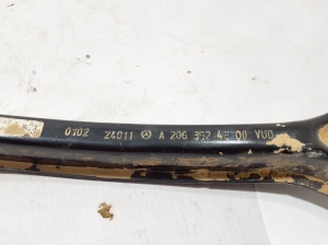 Mercedes Benz E-Class W214 (2023–2026) Tagumine õõtshoob A2063524800 - 3