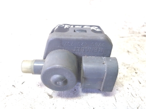 Headlight leveling motor - 7700420737
