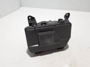   Sicherungskastengehäuse unter der Motorhaube  - A2065400200 