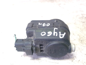 TOYOTA Aygo B 10 (2005–2014) Headlight leveling motor - 3