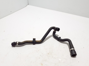 Mercedes Benz E-Class W214 (2023–2026) Jahutusradiaatori voolik A2545013500 - 3