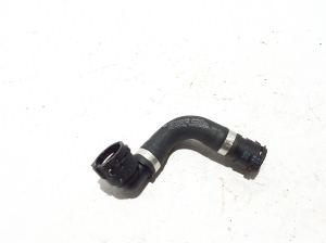 Mercedes Benz E-Class W214 (2023–2026) Jahutusradiaatori voolik A2068300802 - 3
