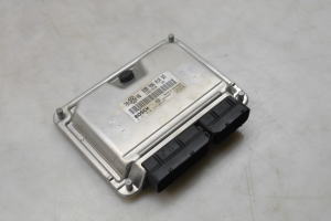 Volkswagen Passat B5 (1997–2005) Motorsteuergerät 038906019DS - 5