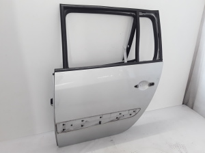  Rear side doors 