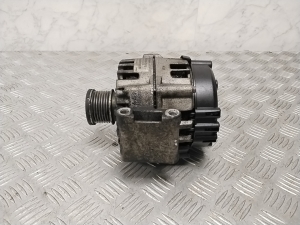 Mercedes Benz E-Class W212 (2009–2015) Alternator A0009062700 - 4