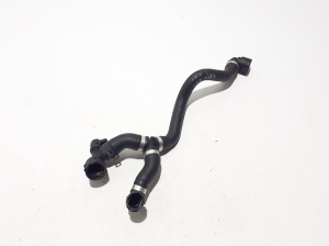 Mercedes Benz E-Class W214 (2023–2026) Jahutusradiaatori voolik A2545013600 - 2