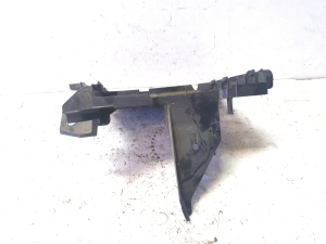 AUDI A4 B9 (2015–2026) Halter Motorsteuergerät 8W0907647A - 2