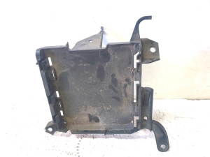 AUDI A4 B9 (2015–2026) Halter Motorsteuergerät 8W0907647A