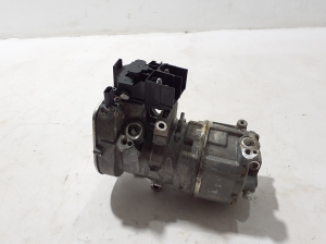 Mercedes Benz E-Class W214 (2023–2026) Konditsioneeri kompressor A0008308004 - 2