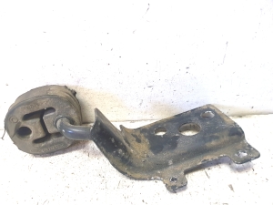 AUDI A4 B9 (2015–2026) Muffler bracket 8W0253144F - 2
