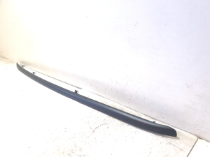 AUDI A4 B9 (2015–2026) Katusereelingud 8W9860022E - 2