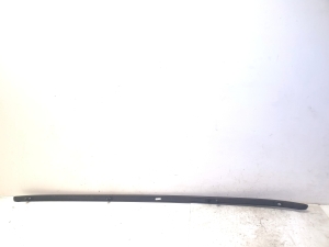 AUDI A4 B9 (2015–2026) Katusereelingud 8W9860021E - 5