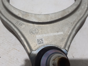 Mercedes Benz E-Class W214 (2023–2026) Eesmine õõtshoob A2143304101 - 2