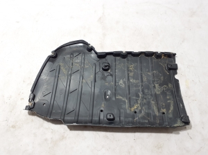 Mercedes Benz E-Class W214 (2023–2026) Tagakaitseraua kinnitus A2148858804 - 3