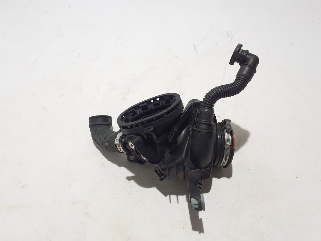 Mercedes Benz E-Class W214 (2023–2026) Õhu sisselaske voolik A6540905901 Mercedes Benz E-Class W214 (2023–2026) Õhu sisselaske voolik A6540905901