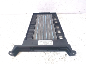 AUDI A4 B9 (2015–2026) Radiateur de chauffage habitacle 8W0819011 - 3