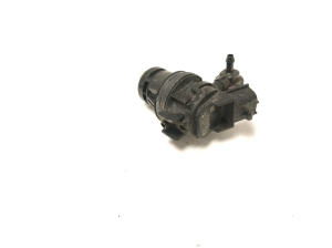 Mazda 6 (2012–2026) Front windshield washer pump 8603109210 - 6