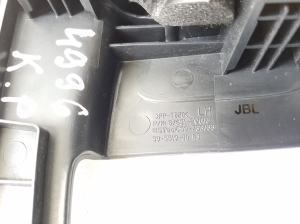 Hyundai Santa Fe (2012–2018) Cita priekšējo durvju detaļa 876512W000 - 3