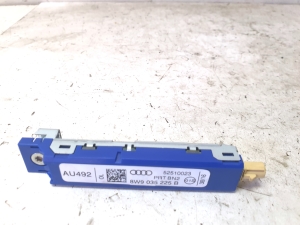 Amplificateur d’antenne - 8W9035225B