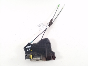 LEXUS CT 200h ZWA10 (2010–2017) Front door lock 6904042241 - 3