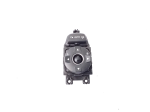   Mirror control switch  - 935732W200 