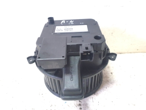 Moteur de ventilateur d’habitacle - 4M1820021