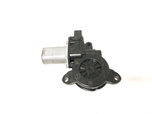 Mazda 6 (2012–2026) Hinterer Seitentür-Fensterhebermotor BHN95958X - 2