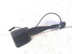 AUDI A4 B9 (2015–2026) Sicherheitsgurtschloss vorne 8W0857755 - 4