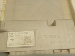 TOYOTA Yaris (2011–2020) Control unit 8273052K40 - 2