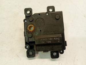 TOYOTA Yaris (2011–2020) Heater flap actuator 0638001981 - 6