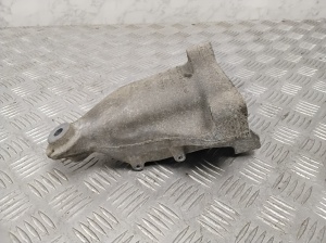 Mercedes Benz E-Class W212 (2009–2015) Motorhalter A6512233504 - 5