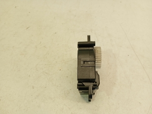 TOYOTA Yaris (2011–2020) Heater flap actuator CZ1138002810 - 3
