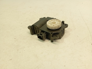 TOYOTA Yaris (2011–2020) Heater flap actuator CZ1138002810 - 5