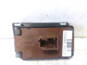 FIAT Ducato (290) (2014–2026) Headlight leveling switch 07355860830 - 4