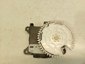 TOYOTA Yaris (2011–2020) Heater flap actuator CZ1138002800 - 3