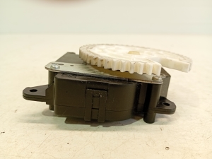 TOYOTA Yaris (2011–2020) Heater flap actuator CZ1138002800 - 5