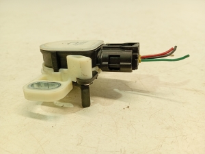 TOYOTA Yaris (2011–2020) Sonstiger Sensor 8951033020 - 2