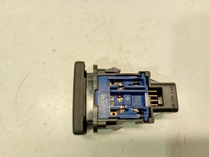 TOYOTA Yaris (2011–2020) Other switch 15D123 - 4