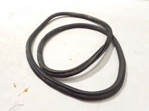 Mercedes Benz E-Class W214 (2023–2026) Tagumise küljeukse tihend uksel A2146970100 - 2