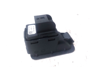 AUDI A4 B9 (2015–2026) Trunk opening switch 4M0959831A - 4