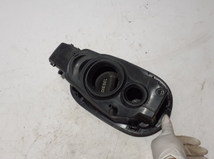 Mercedes Benz E-Class W214 (2023–2026) Kütuse täiteava kork A2146301401 - 2