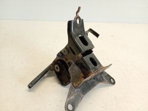 TOYOTA Yaris (2011–2020) Gearbox mount 123720M120 - 6