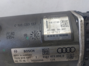 AUDI A4 B9 (2015–2026) Roolilatt 8W1423055S - 2