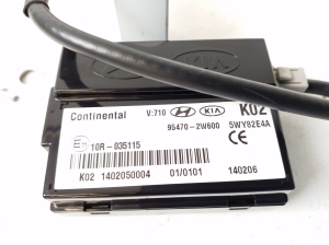 Hyundai Santa Fe (2012–2018) Antenn 954702W600 - 3